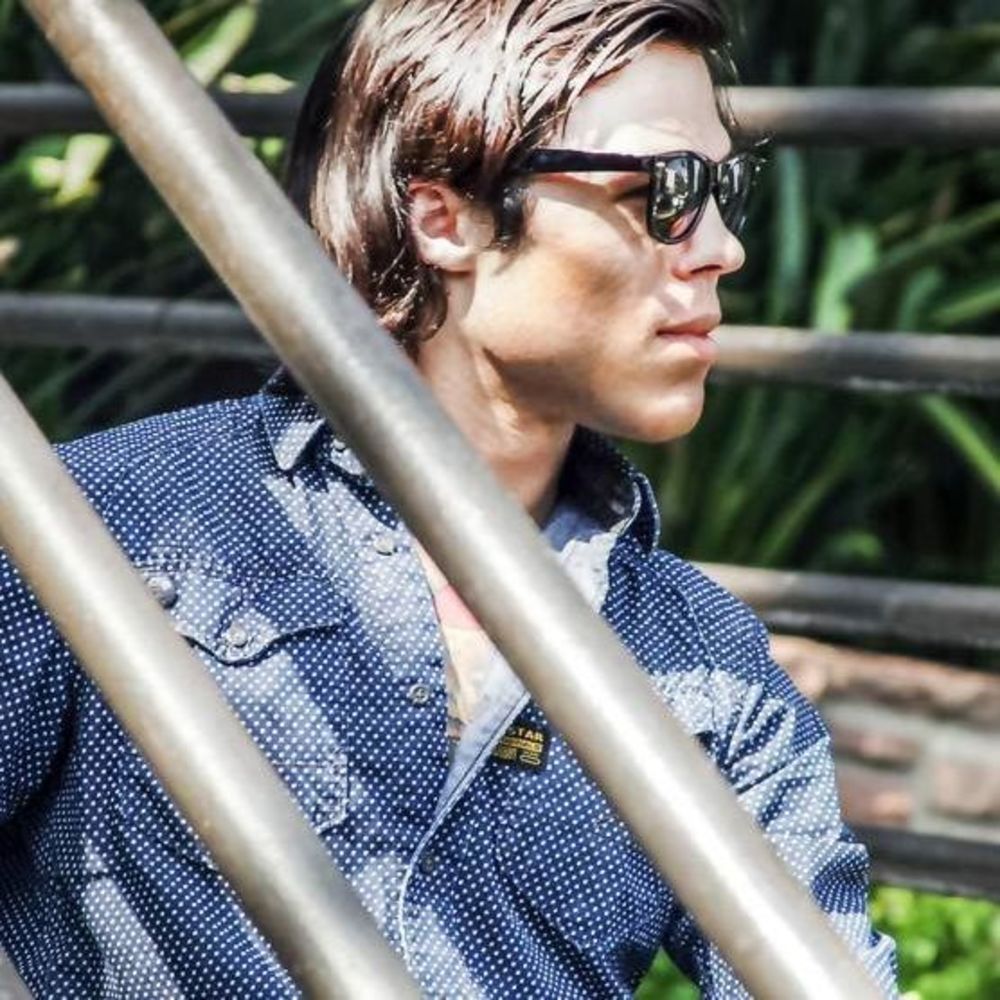 Meet your Posher, Jason